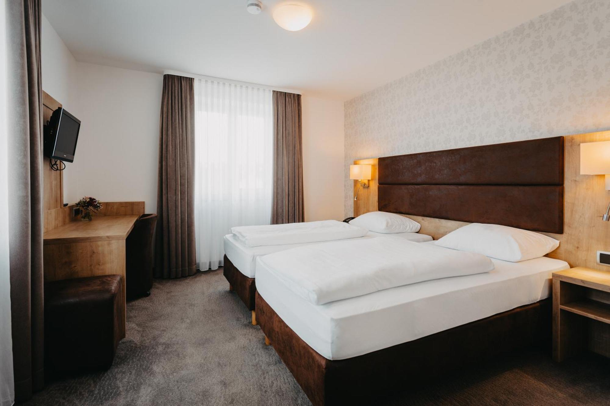Hirschenwirt Otel Eichstätt Dış mekan fotoğraf